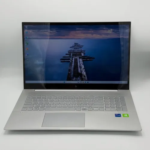 HP ENVY 17 / i7-1195G7 / 16 Go / 1 To SSD / MX450 / 17.3 FHD