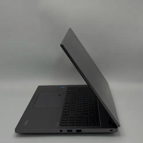 Acer TravelMate P2 16 / i3-1315U / 8 Go / 512 Go SSD / 16 FHD+