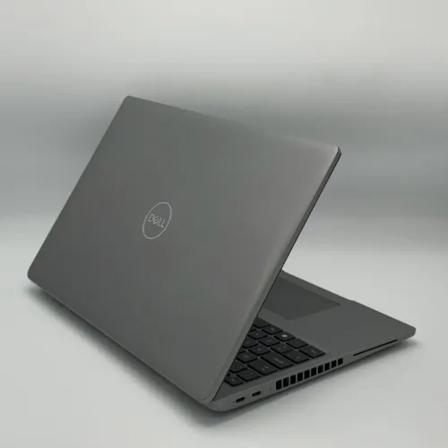 Dell Latitude 5540 / i5-1345U / 16Go DDR4 / 512 SSD / 15.6 FHD