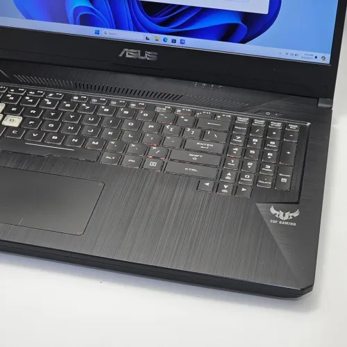 ASUS TUF GAMING / RYZEN 7 3750H / 16GO DDR4 / 512SSD / NVIDIA GTX 1650 04Go / 17.3" FHD