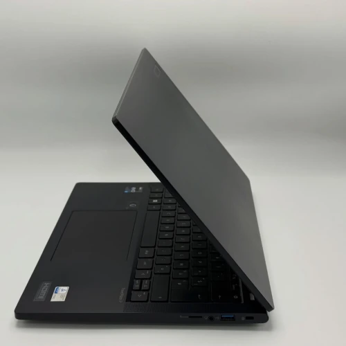 Acer TravelMate P6 / i7-1355U / 32 Go / 1 To SSD / OLED 90Hz