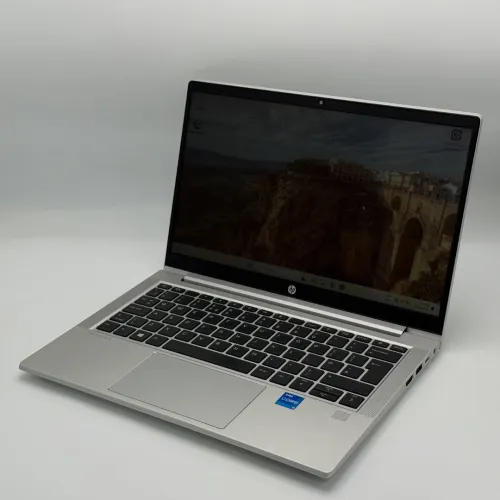 HP PROBOOK 630 G8 / 11th I5-1145G7 / 8Go DDR4 / 256SSD / 13.3  FHD