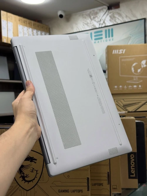 HP LAPTOP 15 / 13th I5-1334U / 8Go DDR4 / 256SSD / 15.6 FHD