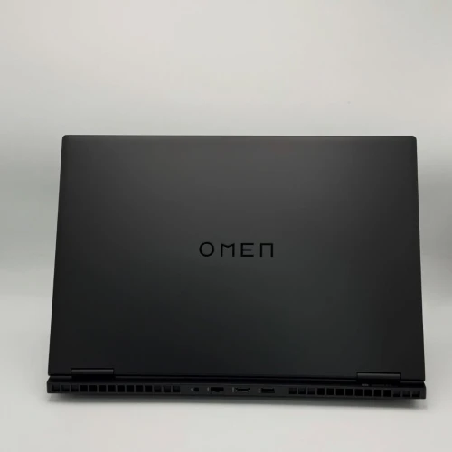 HP OMEN 16 / i7-14650HX / RTX 4070 / 16 Go DDR5 / QHD 240Hz