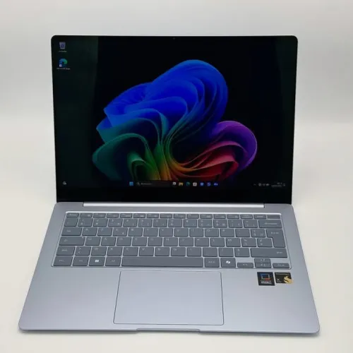 SAMSUNG GALAXY BOOK 4 Egde AMOLED / SNAP DRAGON X ELITE / 16GO DDR5X / 512SSD / 14 WQXGA+ Tactile