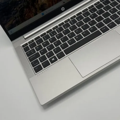 HP PROBOOK 630 G8 / 11th I5-1145G7 / 8Go DDR4 / 256SSD / 13.3  FHD