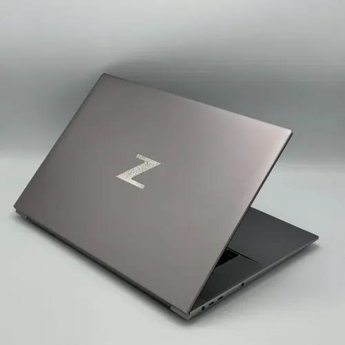 HP ZBOOK STUDIO 16 G9 / 12th I7-12800H / NVIDIA RTX A2000 8Go / 32Go DDR5 / 1To SSD / 16 FHD+