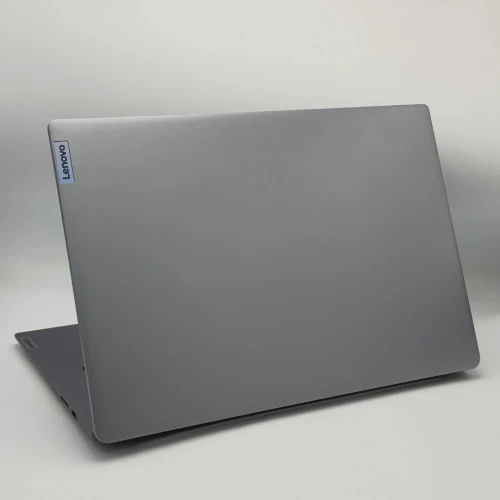 Lenovo IdeaPad Slim 3 / Ryzen 5 5500U / 12 Go DDR4 / 512 Go SSD / 17 1600 x 900
