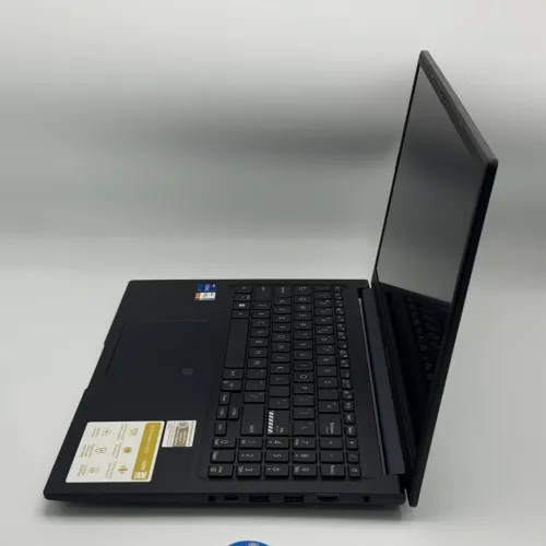ASUS VIVOBOOK 15 / 12th i7-1255U / 16Go DDR4 / 256GO SSD / 15.6 FHD