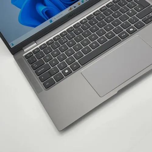 DELL LATITUDE 7350 / ULTRA 7 165U / 16Go DDR5 / 256SSD / 13,3 FHD+
