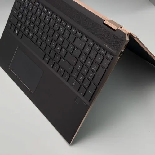 HP Spectre x360 15-df0027nb / i7-8565U / 16 Go / 512 Go SSD / MX150 / 15.6 Tactile x360