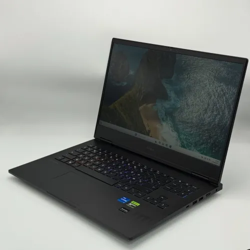 HP OMEN 16 / 13th I7-13620H / 16Go DDR4 / 512SSD / NVIDIA RTX 4060 8Go / 16 FHD 144Hz