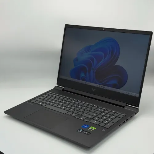 HP VICTUS O16 / 13th I7-13620H / 16Go DDR5 / 512SSD / NVIDIA RTX 4060 8Go / 16 QHD 240Hz