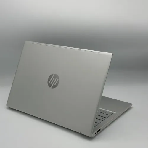 HP PAVILION 14 / 12th I5-1235U / 8Go DDR4 / 256SSD / 14 FHD