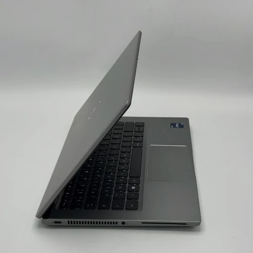 Dell Latitude 7330 / i5-1245U / 16 Go DDR4 / 256 Go SSD / 13.3 FHD
