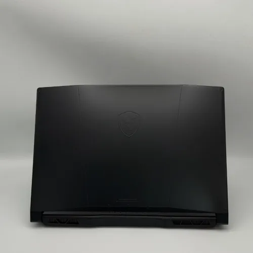 MSI Katana 15 B13 / i7-13700H / RTX 4060 / 240Hz
