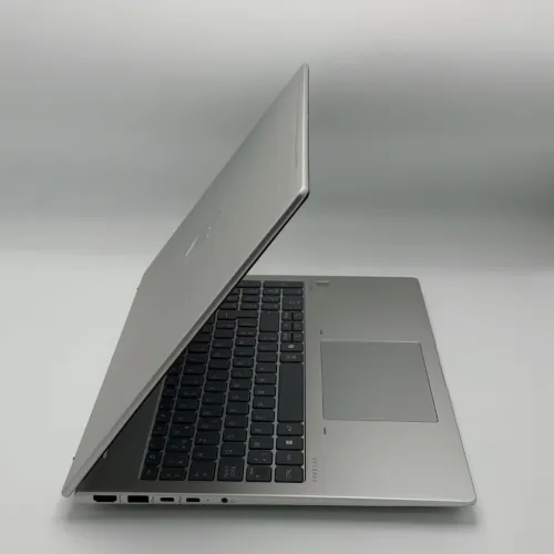 HP ProBook 465 G11 / Ryzen 5 7535U / 16Go DDR5 / 256Go SSD / 16 FHD+