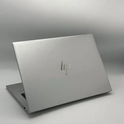 HP EliteBook 840 G10 / i5-1335U / 16 Go DDR5 / 256 Go SSD / 14 FHD+