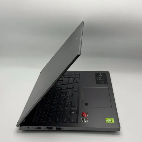 Acer Aspire 5 / Ryzen 7 7730U / 16 Go / 512 Go SSD / 15.6 FHD