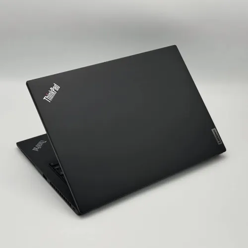 LENOVO THINKPAD T14s / AMD RYZEN 7 Pro 6850U / 32Go DDR5 / 512SSD / 14  FHD