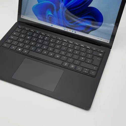 SURFACE LAPTOP 4 Tactile / 11th I5-1145G7 / 16GO DDR4 / 256Go SSD / 13.5 2K TACTILE