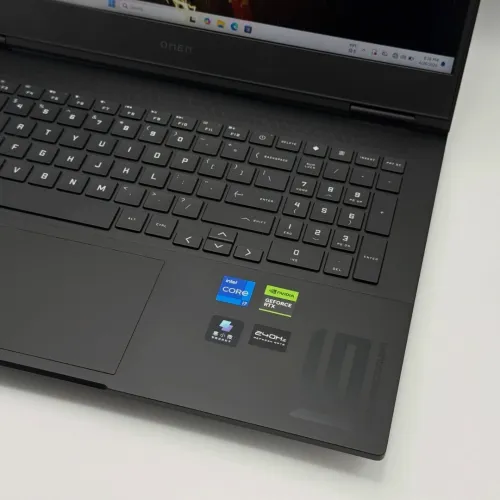 HP OMEN 16 / i7-14650HX / 16 Go DDR5 / RTX 4060 / QHD 240Hz