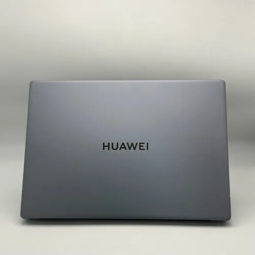 Huawei MateBook D16 / i5-12450H / 16 Go / 512 Go SSD / 16 FHD+