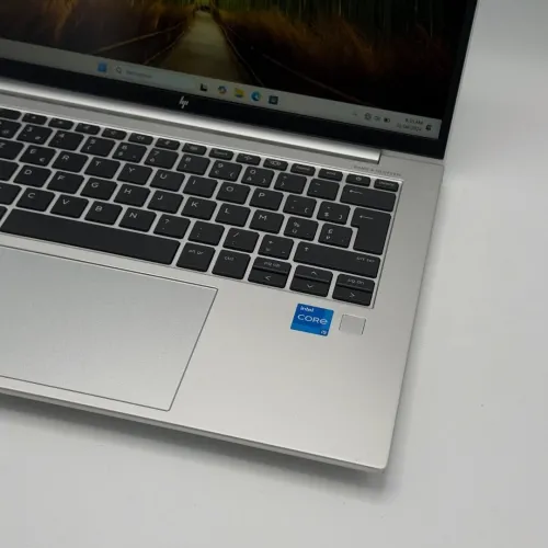 HP ELITEBOOK 840 G9 / 12th I5-1235U / 16Go DDR5 / 512GO SSD / 14 FHD+