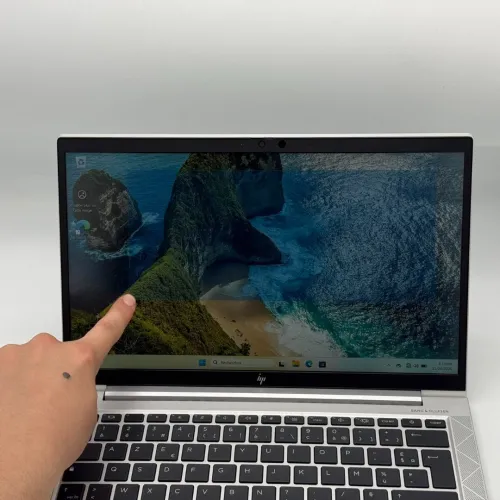 HP EliteBook 830 G8 Tactile / Intel Core i5 1145G7 / 16 Go / 256 Go SSD NVMe / 13.3 FHD