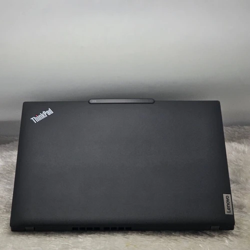 LENOVO THINKPAD X13 GEN4 / 13th I5-1335U / 16GO DDR5 / 256SSD / 13.3" FHD+