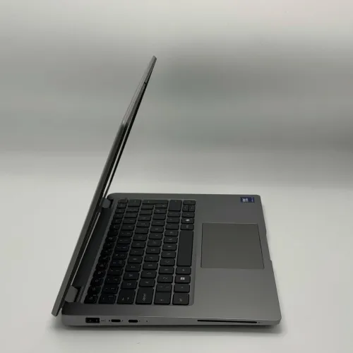 Dell Latitude 5350 / Ultra 5 125U / 16 Go DDR5 / 512 Go SSD / 13.3 FHD