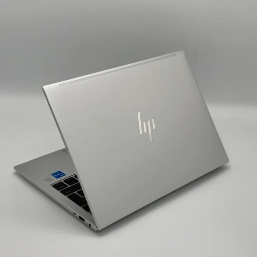 HP ELITEBOOK 830 G9 / 12th I5-1235U / 8GO DDR5 / 256GO SSD / 13.3 FHD+