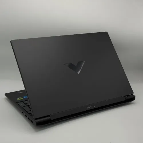 HP VICTUS GAMING 15 / 13th I5-13420H / 16Go DDR4 / 512Go / NVIDIA RTX 4050 06Go / 15.6 FHD 144Hz