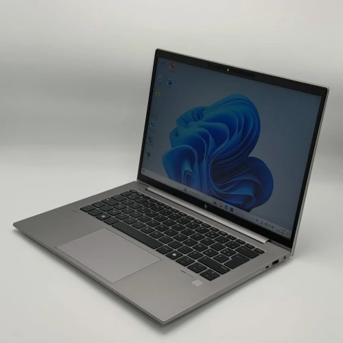HP ZBook Firefly 14 G11 A / Ryzen 7 8840HS / 32 Go DDR5 / 1 To SSD / FHD+