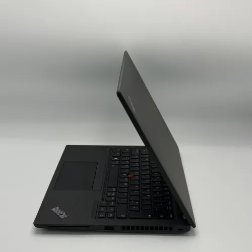 Lenovo ThinkPad X13 Gen 2 / i7-1165G7 / 16 Go / 512 Go SSD / 13.3 FHD
