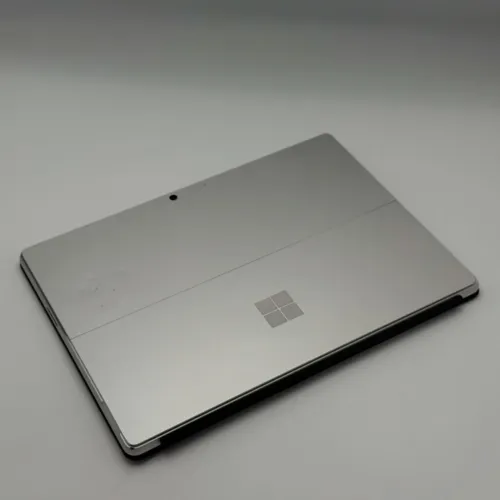 Microsoft Surface Pro 10 for Business / Ultra 7 165U / 16 Go DDR5 / 256 Go SSD / PixelSense 120Hz