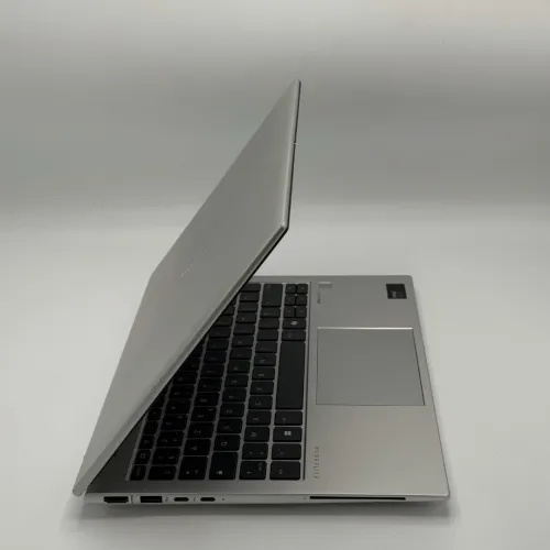 HP ELITEBOOK 830 G11 / Core Ultra 7 155U Evo Edition / 16Go DDR5 / 512Go SSD NVMe