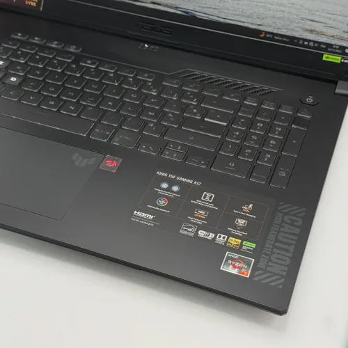 ASUS TUF A17 / RYZEN 7 7735Hs / NVIDIA RTX 4060 8Go / 32Go DDR5 / 1To SSD / 17.3 FHD