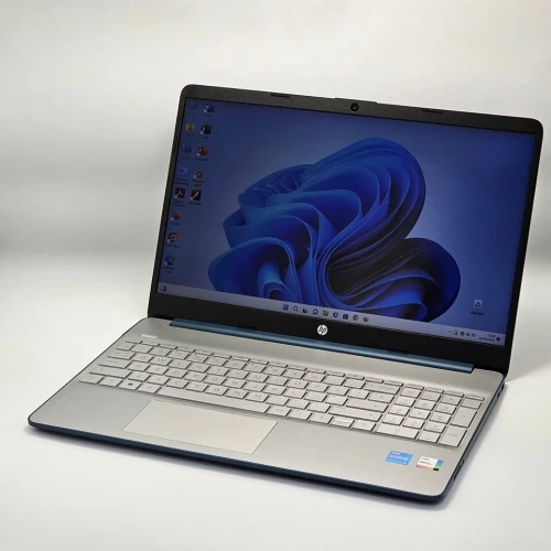 HP LAPTOP 15 / 11th I5-1135G7 / 8GO DDR4 / 512GO SSD / 15.6" FHD