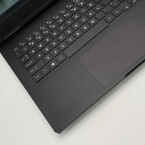 HP OMEN 16 / 14th I7-14650Hx / 16Go DDR5 / 1To SSD / NVIDIA RTX 4070 8Go / 16 QHD 240Hz
