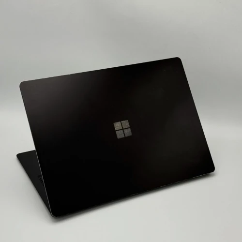 Microsoft Surface Laptop 5 / i5-1245U / 16 Go DDR5X / 256 Go SSD / 13.4 2K Tactile