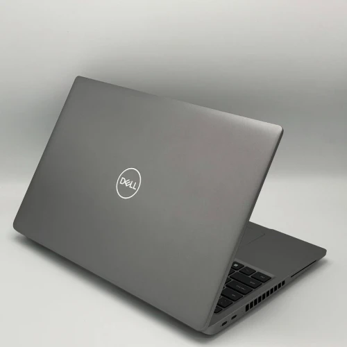 DELL PRECISION 3590 / ULTRA 7 165H / 16Go DDR5 / 1To / NVIDIA RTX 500 Ada / 15.6 FHD