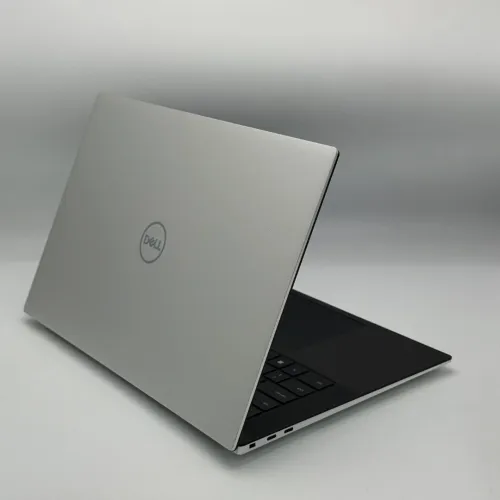 DELL XPS 15 9530 / 13th I7-13700H / 16 DDR5 / 512Go SSD / NVIDIA RTX 4050 6Go / 15 FHD+