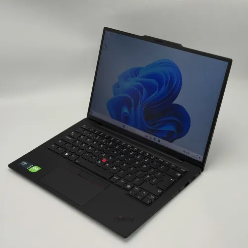 Lenovo ThinkPad X1 Carbon Gen 12 / Core Ultra 7 165U / 32 Go DDR5 / 1 To SSD