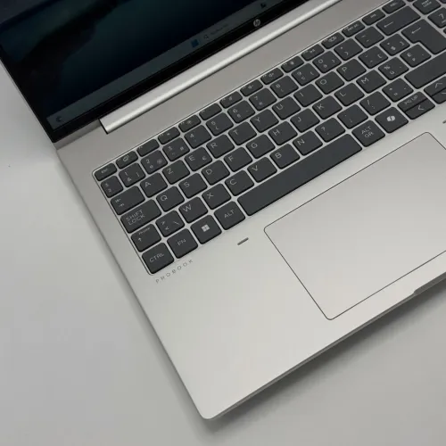 HP ProBook 465 G11 / Ryzen 5 7535U / 16Go DDR5 / 256Go SSD / 16 FHD+