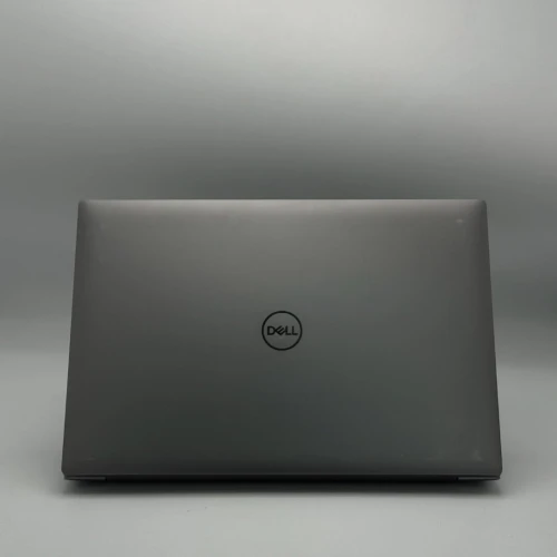 DELL PRECISION 5490 / ULTRA 9 185H / 64Go DDR5 / 512SSD / NVIDIA RTX 2000 ADA 8Go/ 14 QHD+