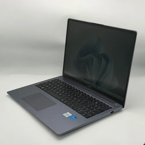 Huawei MateBook D16 / i5-12450H / 16 Go / 512 Go SSD / 16 FHD+