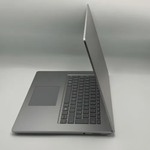 Microsoft Surface Laptop 6 for Business / Ultra 7 165H / 16 Go DDR5 / 512 Go SSD / 15 QHD