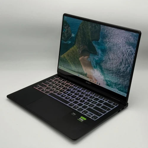 HP OMEN Transcend O14 / ULTRA 9 185H / NVIDIA RTX 4070 8Go / 32Go DDR5 / 1TO SSD / 14 OLED 3k 120Hz