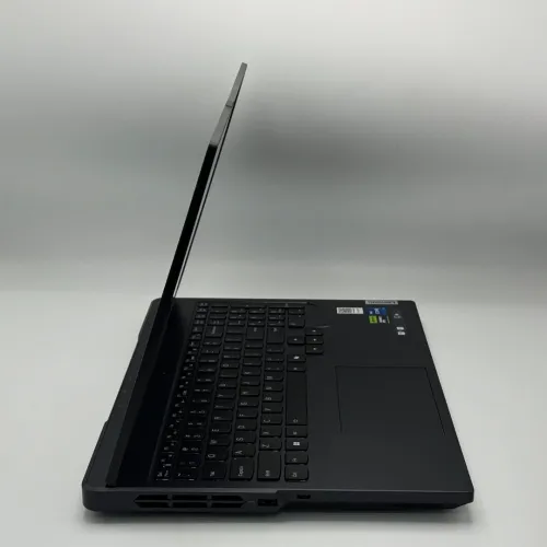 LENOVO LEGION 5 PRO / 14th I7-14650Hx / NVIDIA RTX 4060 8Go / 32Go DDR5 / 1To SSD / 16 QHD 240Hz